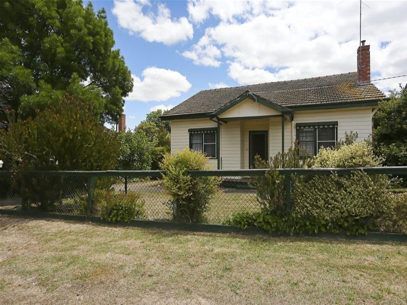 27 Richards Road, Castlemaine, VIC 3450 House for Sale