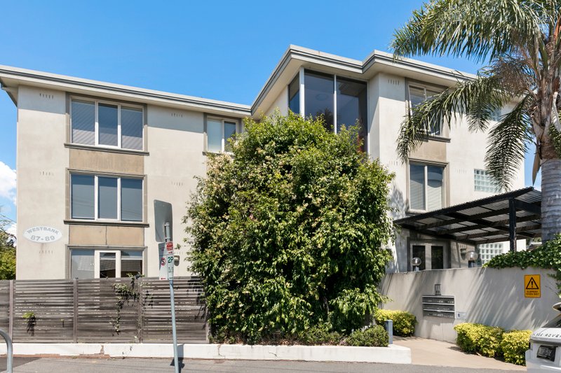 2/87 Westbank Terrace, RICHMOND VIC 3121