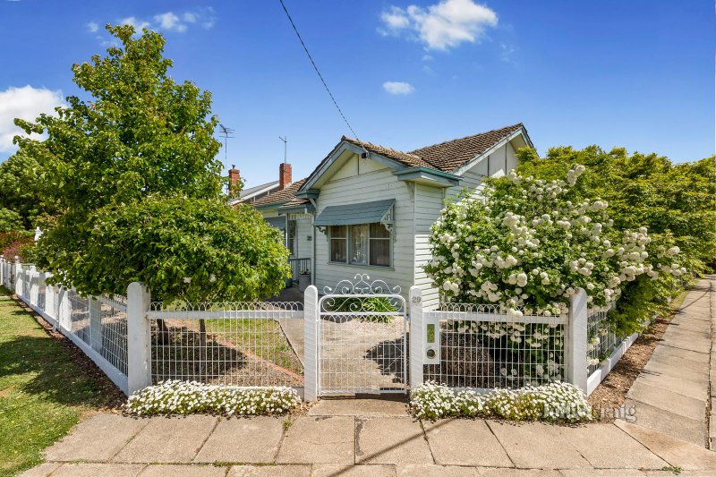 29 Richards Road, Castlemaine, VIC 3450 House for Sale