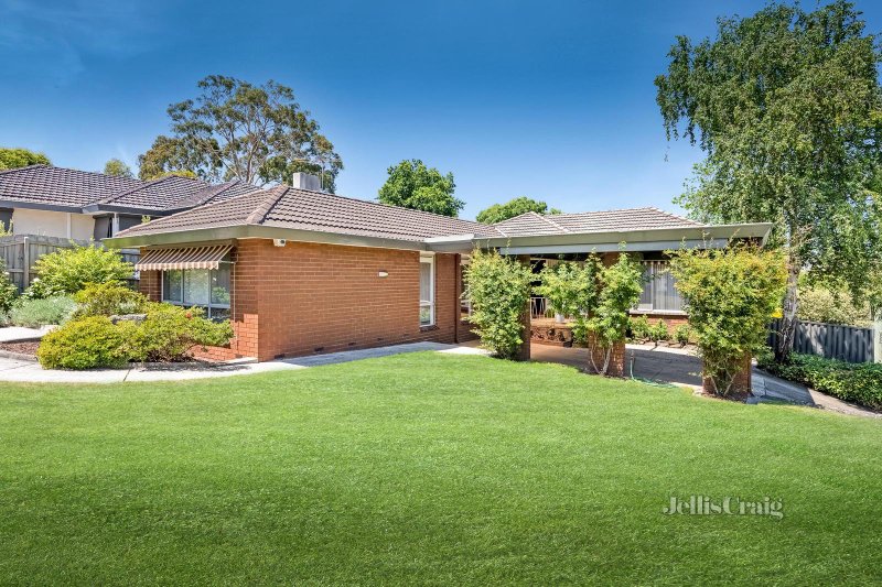 290 Lawrence Road, Mount Waverley, VIC 3149 House for Sale