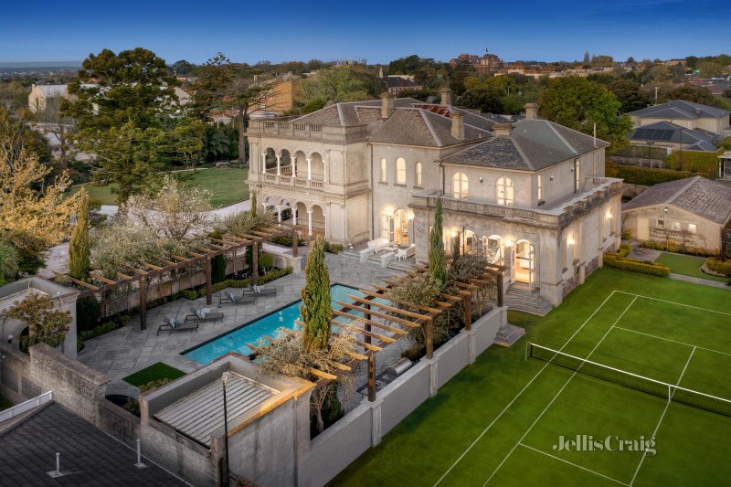 292 Cotham Road