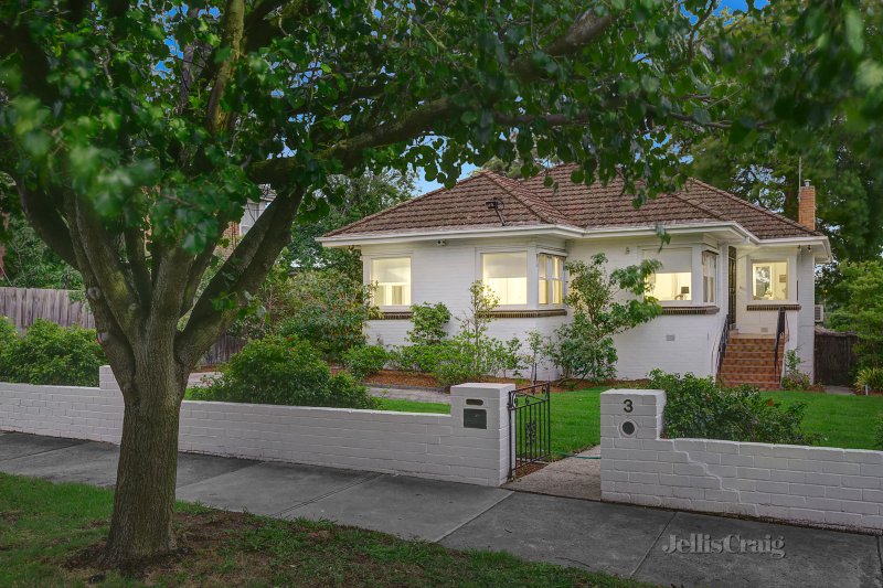 3 Riverside Drive, Kew East, VIC 3102 House for Sale