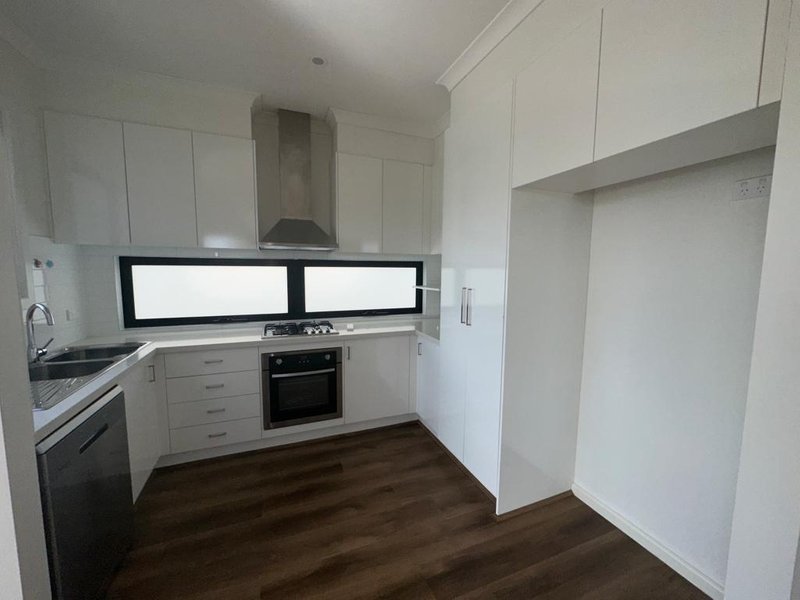 3 Theodore Close Kilsyth - Image1