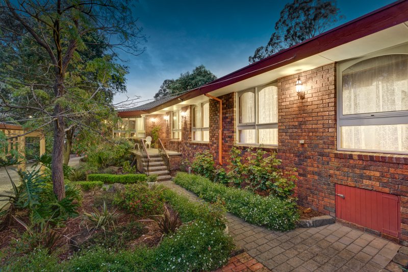 3 Woorabinda Close, Ringwood North, VIC 3134 House for Sale