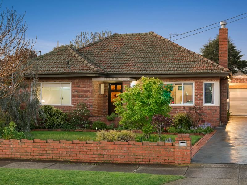 30 Henshall Road, Strathmore, VIC 3041 House for Sale