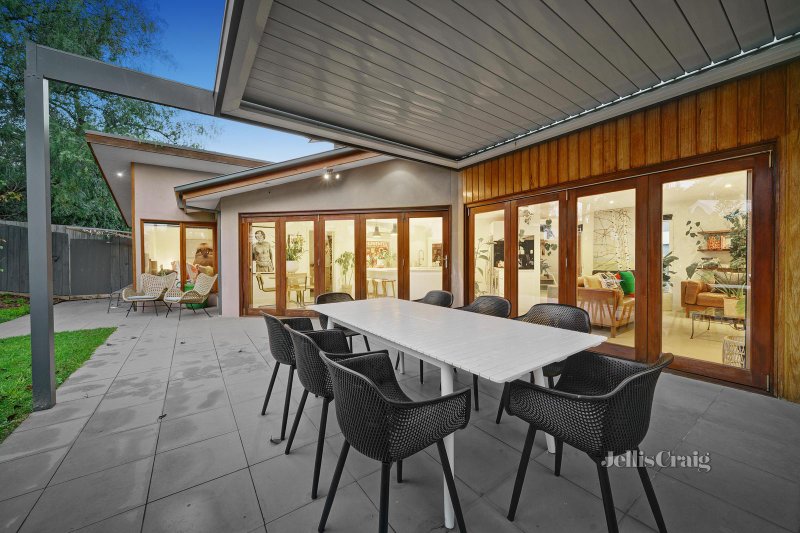 31 Green Place, Eltham, VIC 3095 House for Sale