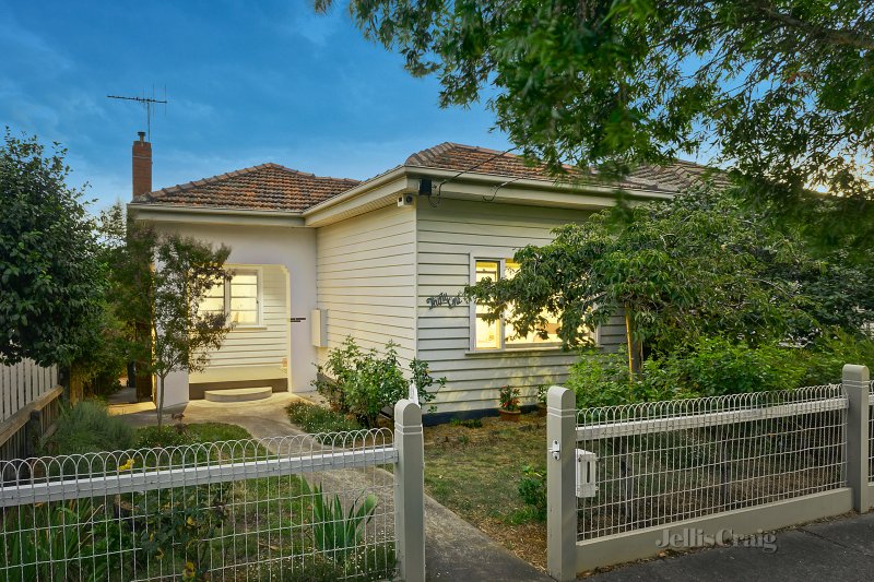 31 Grundy Grove, Pascoe Vale South, VIC 3044 House for Sale