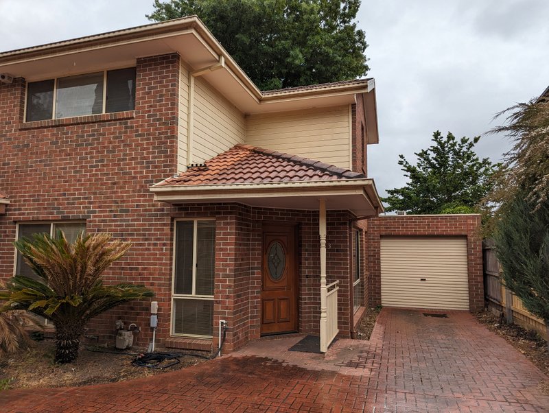 3/3 Fleet Street Mount Waverley - Image1