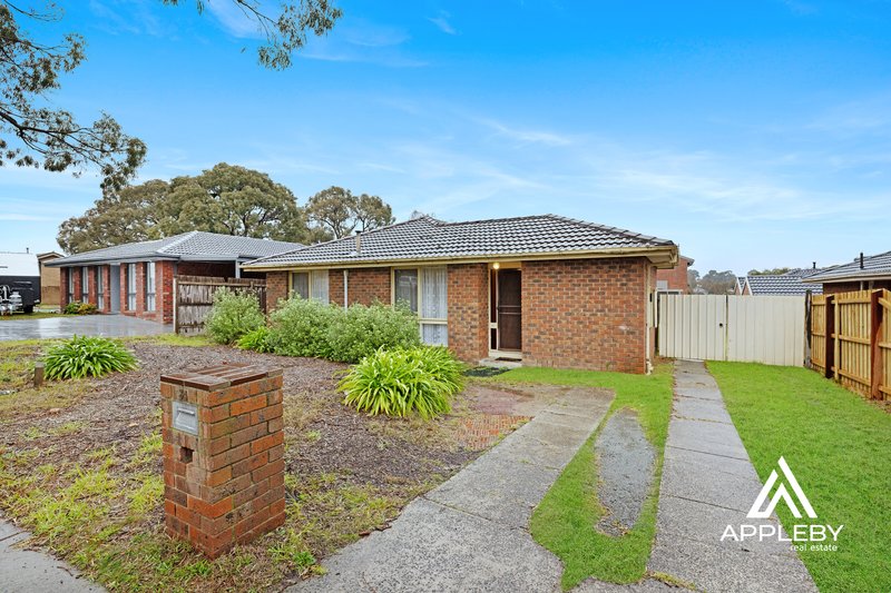 34 Tamboon Drive, ROWVILLE VIC 3178