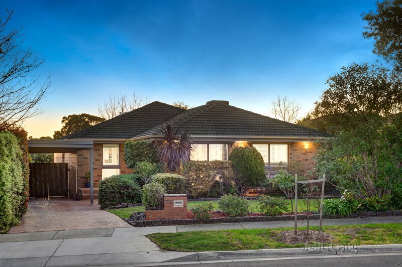 34 Windermere Drive, Ferntree Gully, VIC 3156 House for Sale