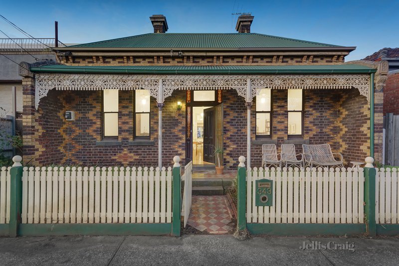 343 Albert Street