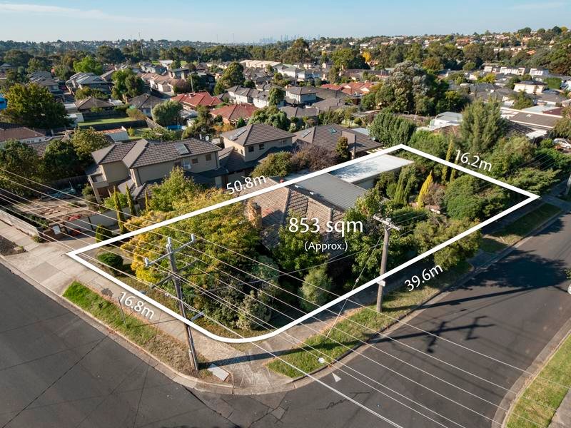 35 Winifred Street, Oak Park, VIC 3046 House for Sale