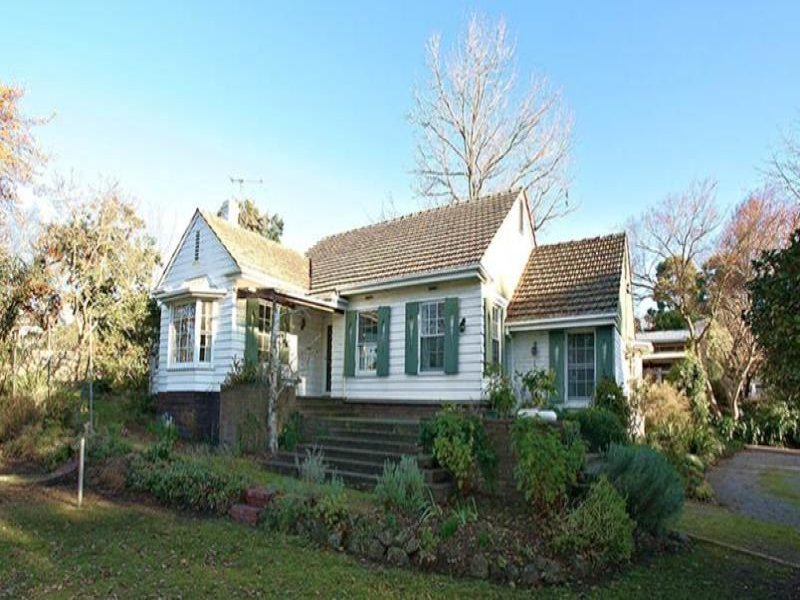 36 Mullum Mullum Road, Ringwood, VIC 3134 House for Sale
