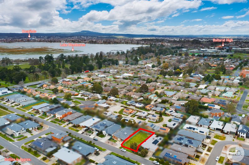 LAKE GARDENS property image