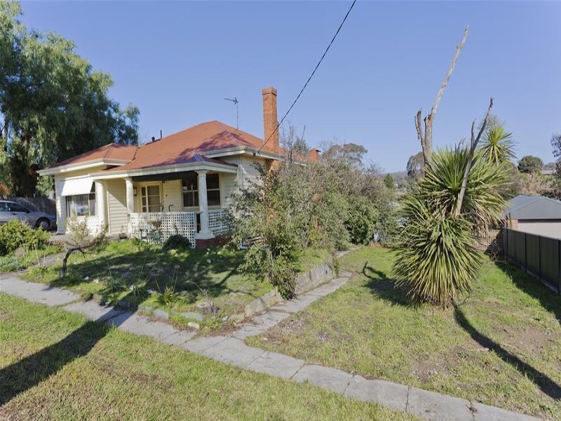 38 McGrath Street, Castlemaine, VIC 3450 House for Sale