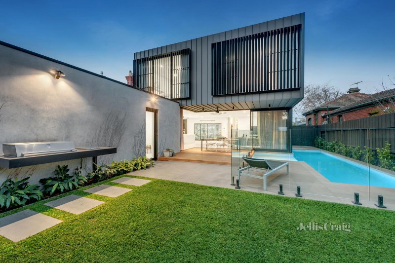 39 McKinley Avenue