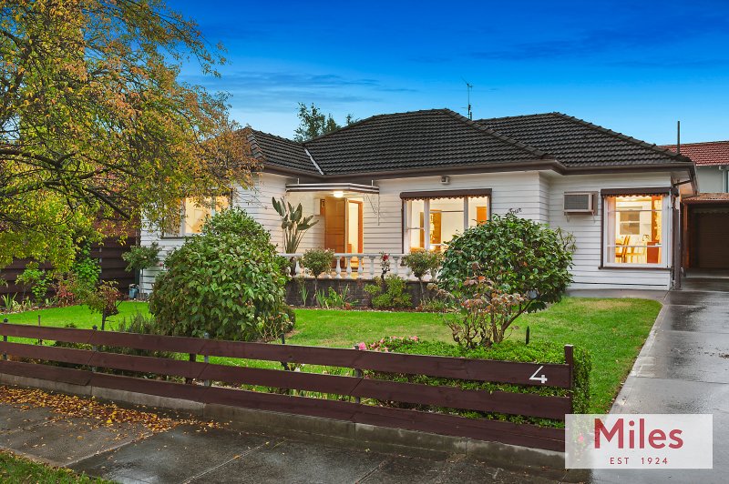 4 Dudley Street, Ivanhoe 3 bed, 1 bath House for Sale