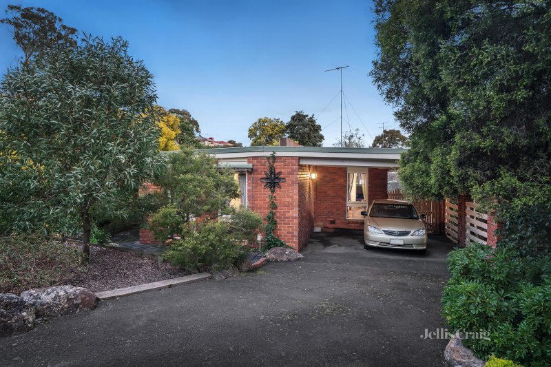 4 Tallow Wood Drive, Greensborough, VIC 3088 House for Sale
