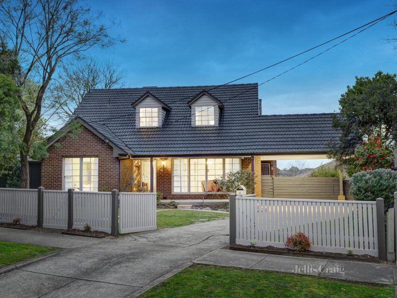 4 Wolseley Crescent