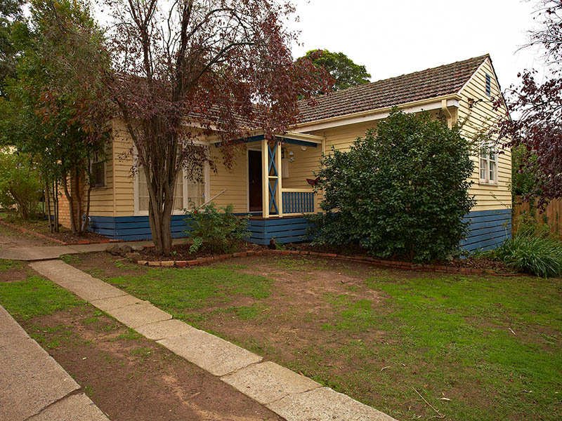 41 Mullum Mullum Road, Ringwood, VIC 3134 House for Sale