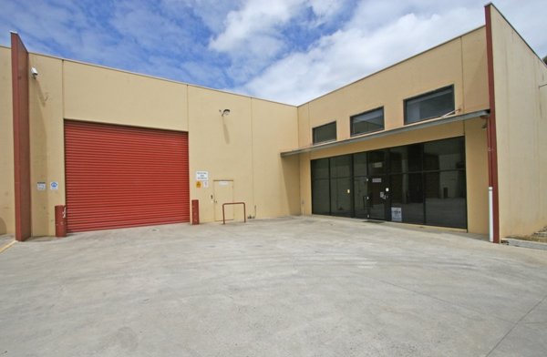 MODERN FACTORY & BIG OFFICE - AVAILABLE NOW!!!!