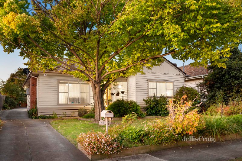42 Lloyd Street, Strathmore, VIC 3041 House for Sale