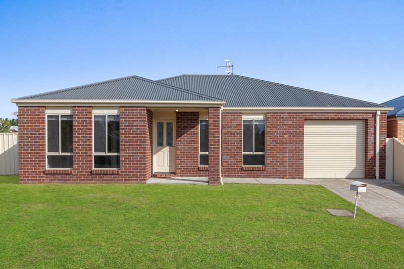 Photo: 43A Cottage Crescent