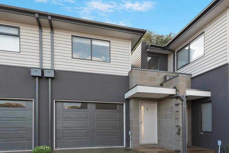 4/41 Devonshire Road, Watsonia 2 bed, 2 bath Townhouse for Lease