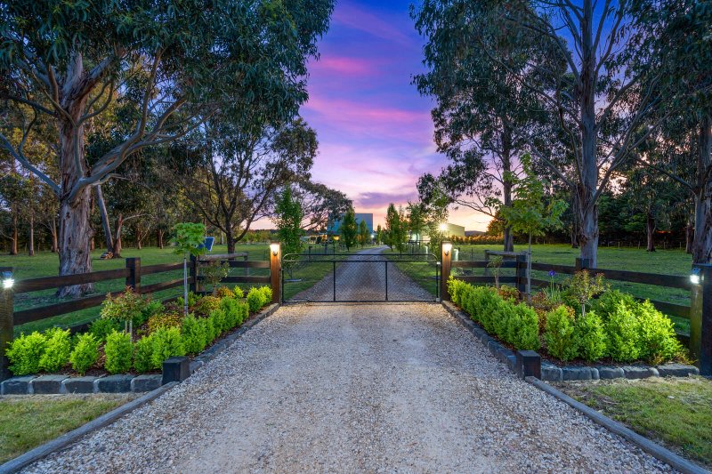 469 Couangalt Road, Gisborne South, VIC, 3437 RT Edgar