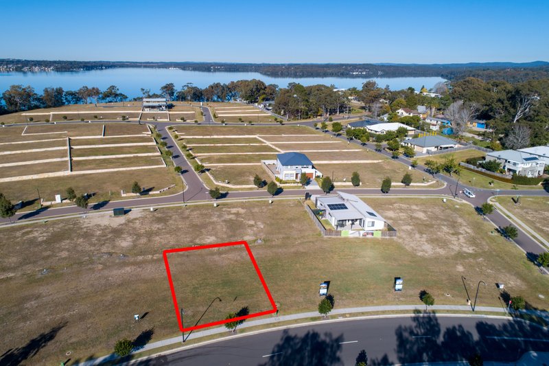 48 Trinity Point Drive Morisset Park NSW 2264