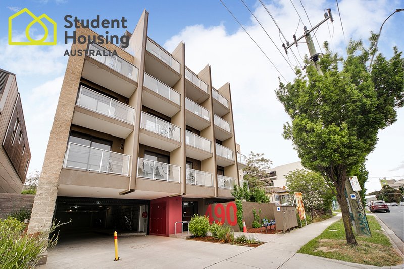 Student in Burwood Deakin University