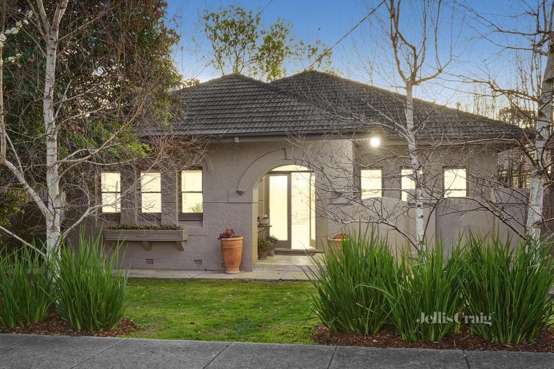 5 Gilbert Grove, Bentleigh, VIC 3204 House for Sale