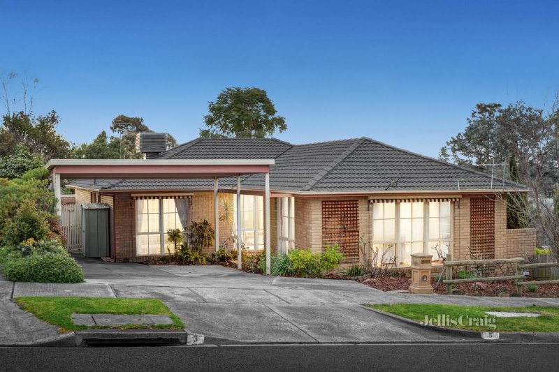 5 Malvina Street, Burwood, VIC 3125 House for Sale