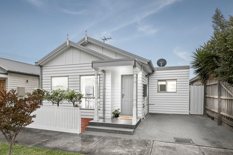 Joanne Royston - 50 Anderson Street Newport - Photo