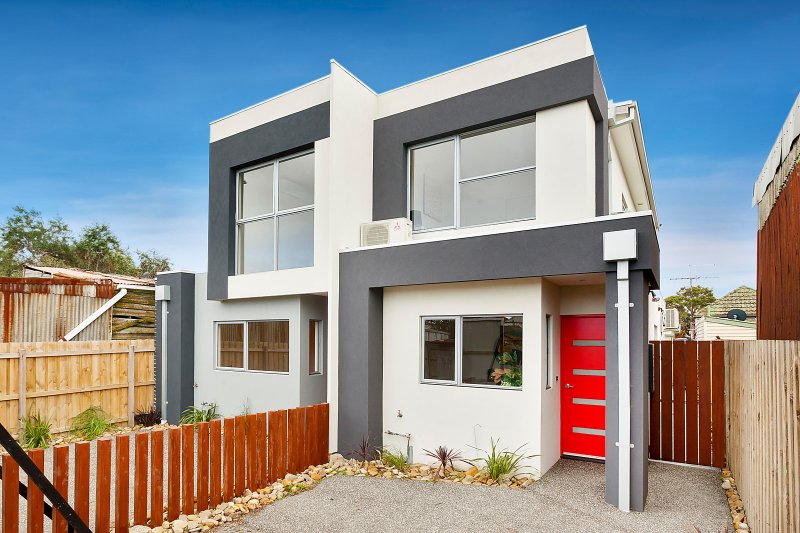 50b Lily Street, Seddon, VIC 3011 Townhouse for Sale