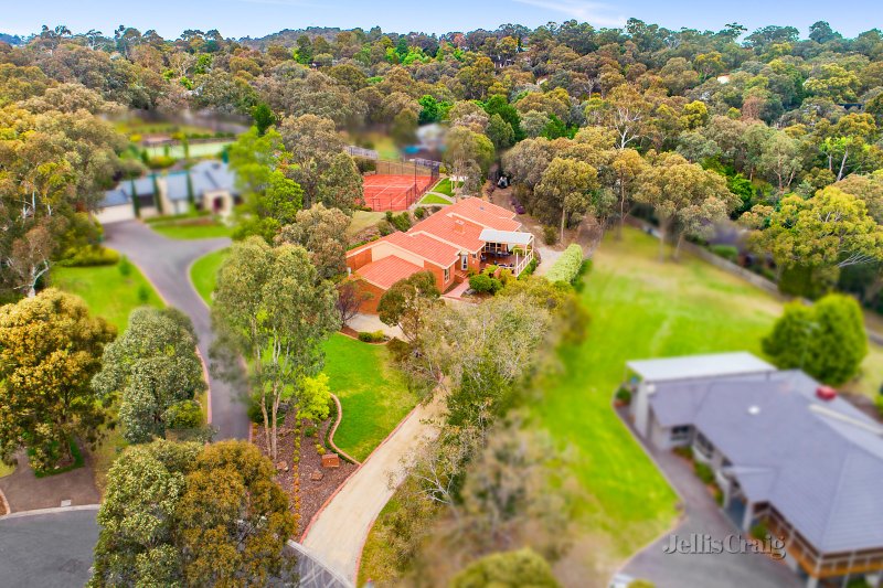 6 Fleming Court, Research, VIC 3095 House for Sale