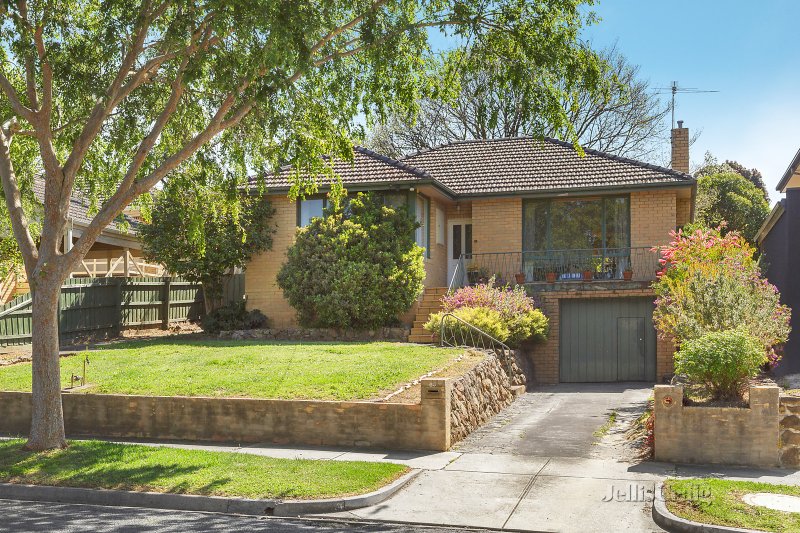 60 Valda Avenue