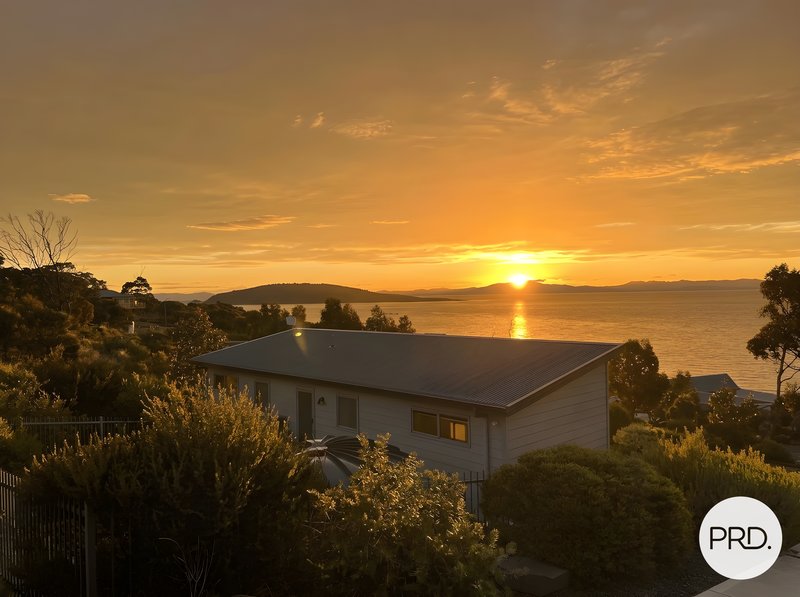 WHITE BEACH property image