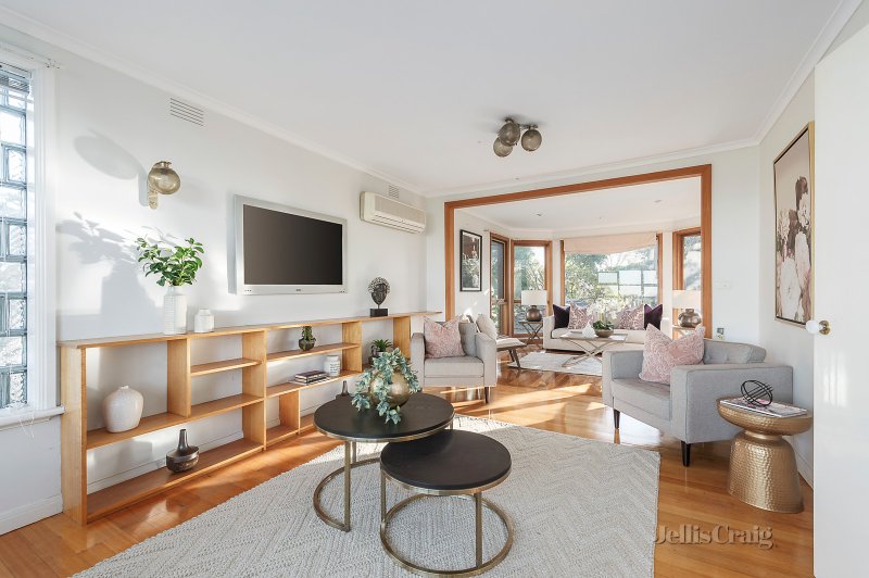 60A Arkaringa Crescent
