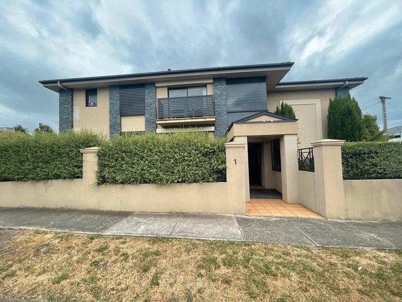 6/1 Collins Street, Essendon - 1 bed, 1 bath Apartment for Lease