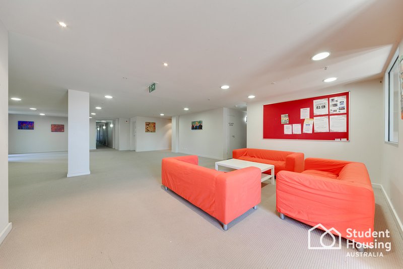 61/390 Burwood Highway, Burwood