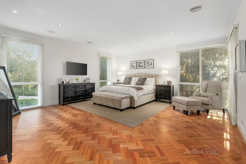 68 sters Road, Templestowe, VIC 3106 House for Sale