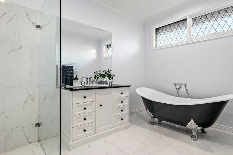 7 Houndswood Close, Doncaster East