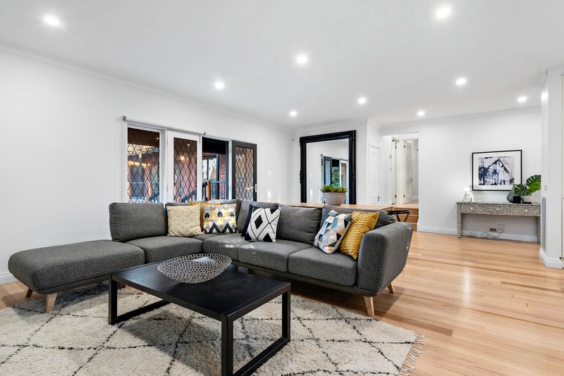 7 Houndswood Close, Doncaster East