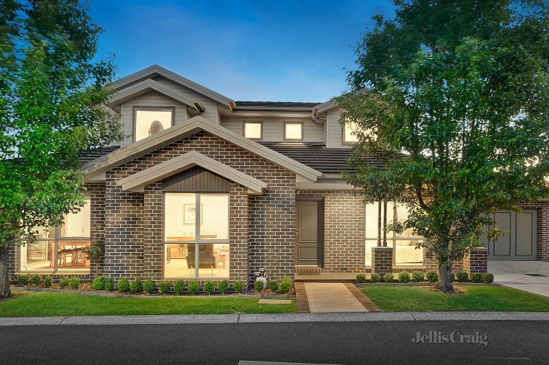 7 Kingswood Rise, Box Hill South, VIC 3128 Townhouse for Sale