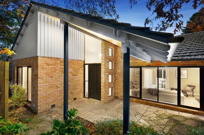 7 Maltravers Road