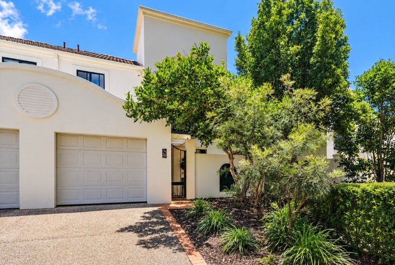 ROBINA property image