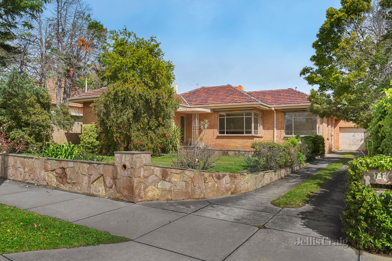 71 Burke Road