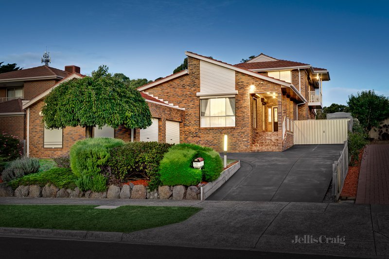 71 Partridge Way, Mooroolbark, VIC 3138 House for Sale