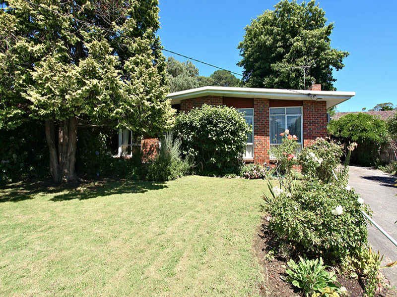 72 Canterbury Road, Heathmont, VIC 3135 House for Sale